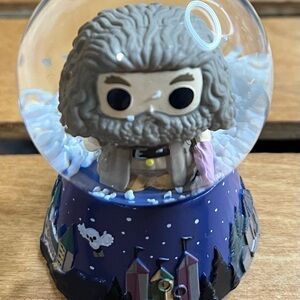 Funko POP mystery minis Hagrid snow globe open but new condition some have a box